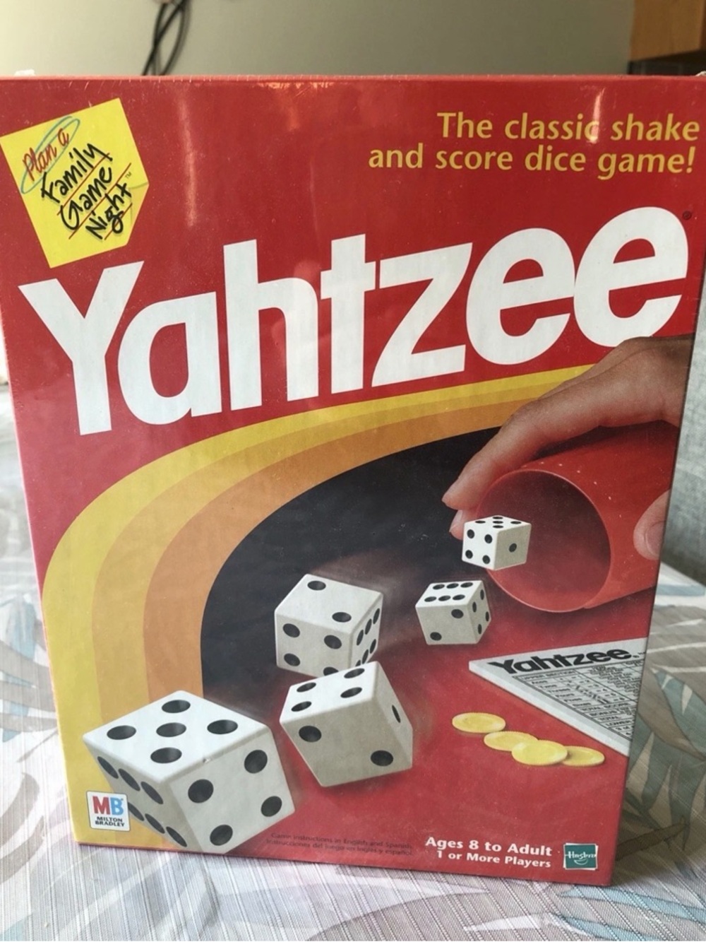 Yahtzee: The Classic Shake & Score Dice Game, NEW Sealed